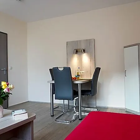 Zu Hotel apartamentowy 3*